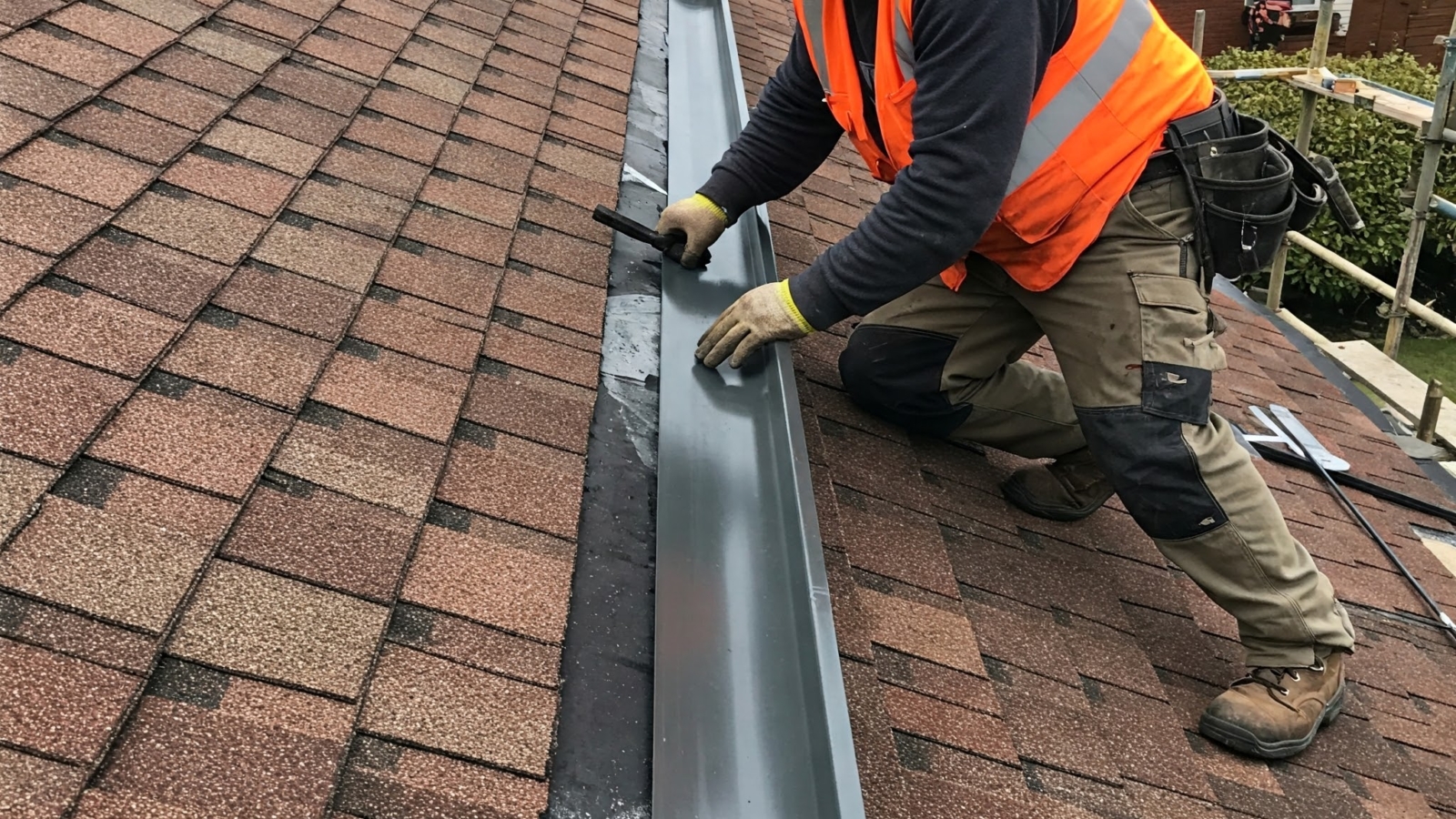 7 Critical Steps for Perfect Rain Gutter Installation